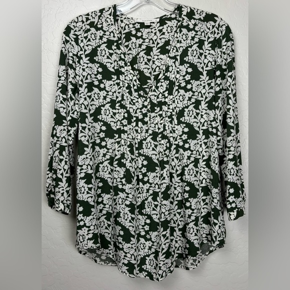 fun2fun Tops - Fun2Fun Green White Floral Pintuck V-Neck‎ Long Sleeve Blouse XS 0670